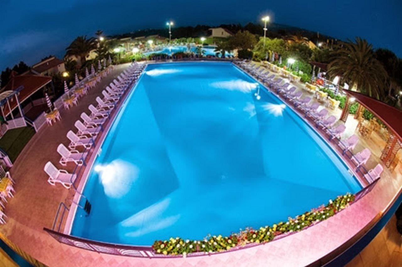 La Pace Village Residence Club Тропея Экстерьер фото
