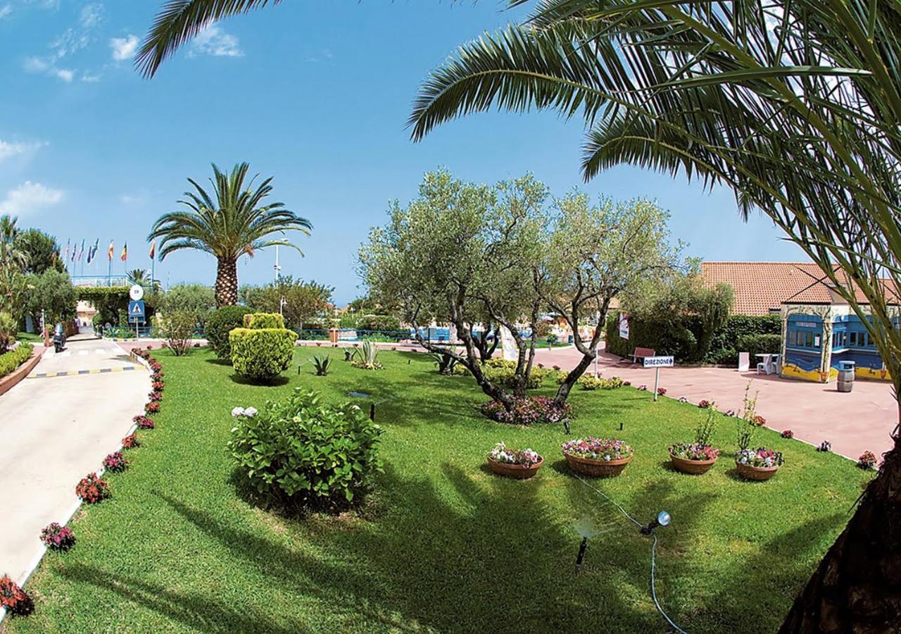 La Pace Village Residence Club Тропея Экстерьер фото